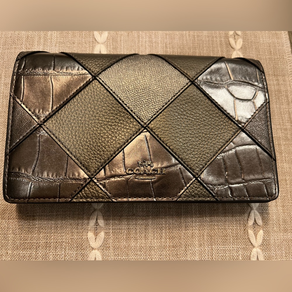Coach wallet/ clutch with removable strap